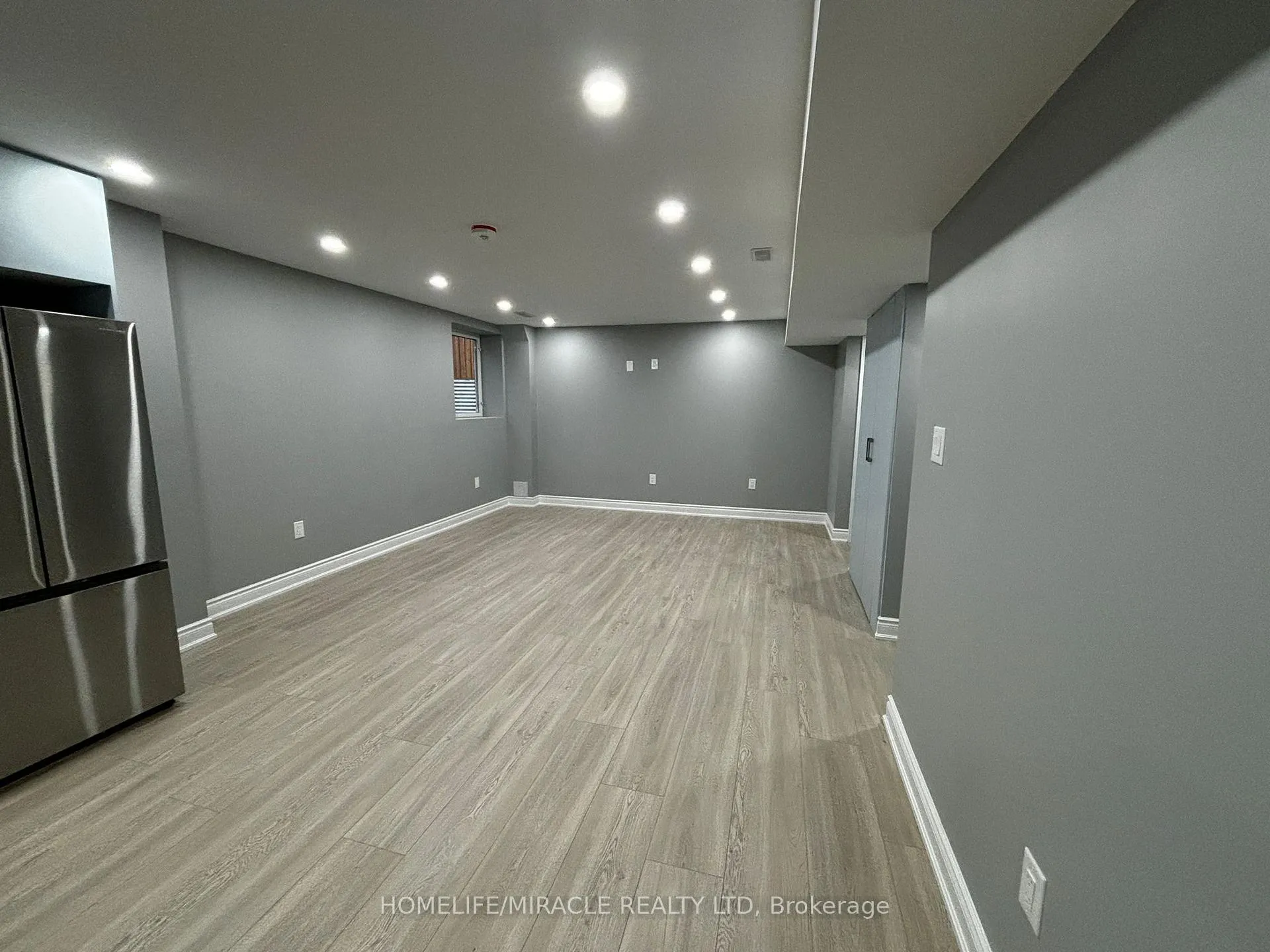 Photo 15 of 35 Merrimac Drive, Brampton, Bram West — HOMEH