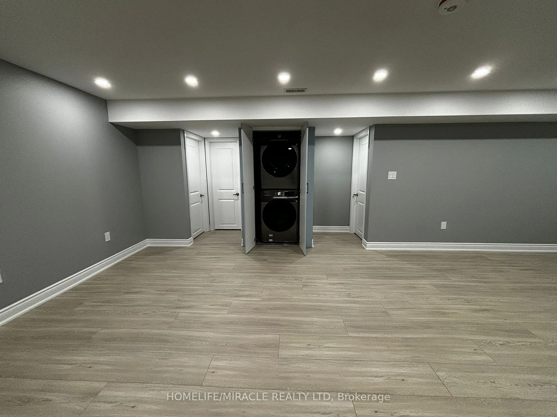 Photo 26 of 35 Merrimac Drive, Brampton, Bram West — HOMEH