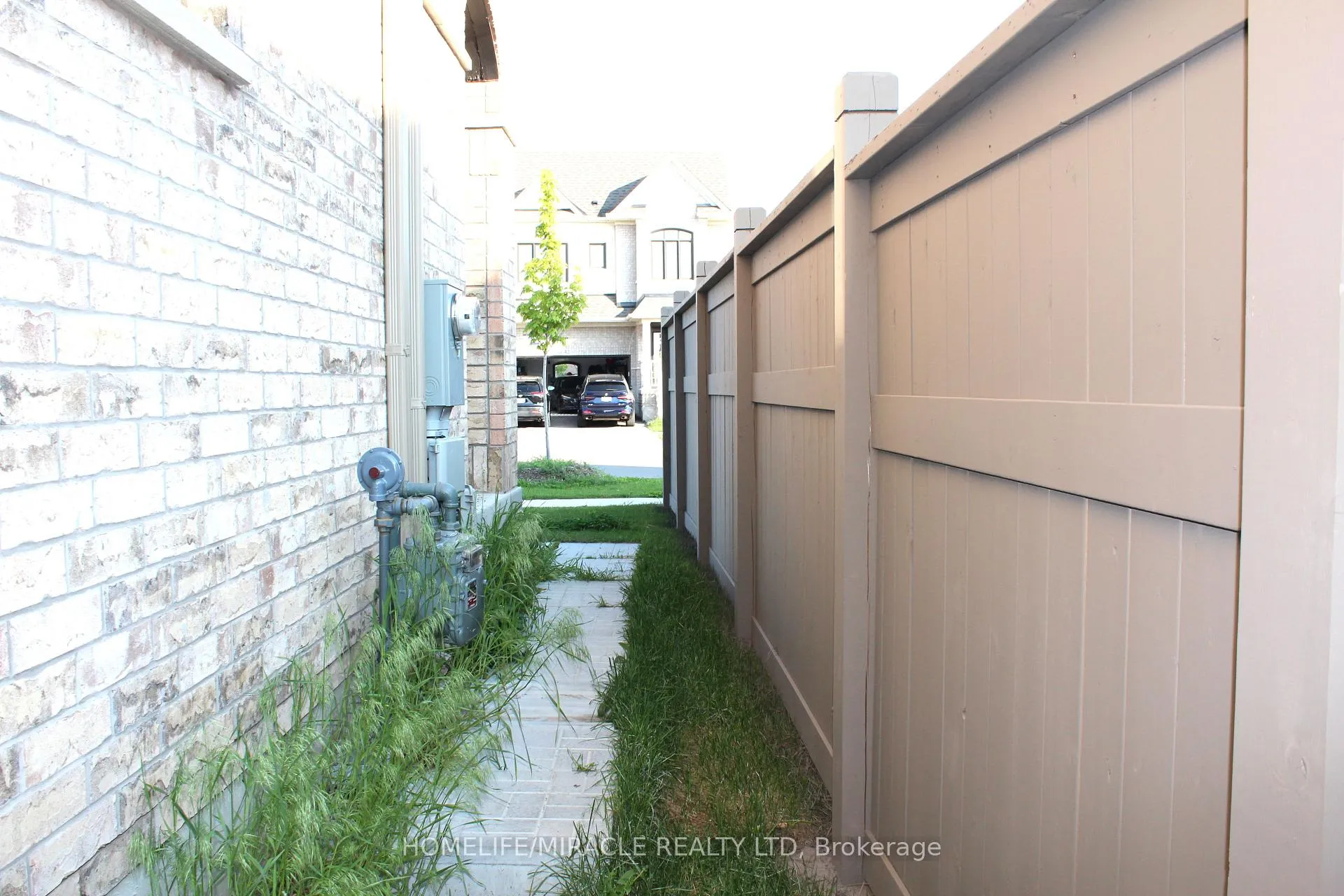 Photo 29 of 35 Merrimac Drive, Brampton, Bram West — HOMEH