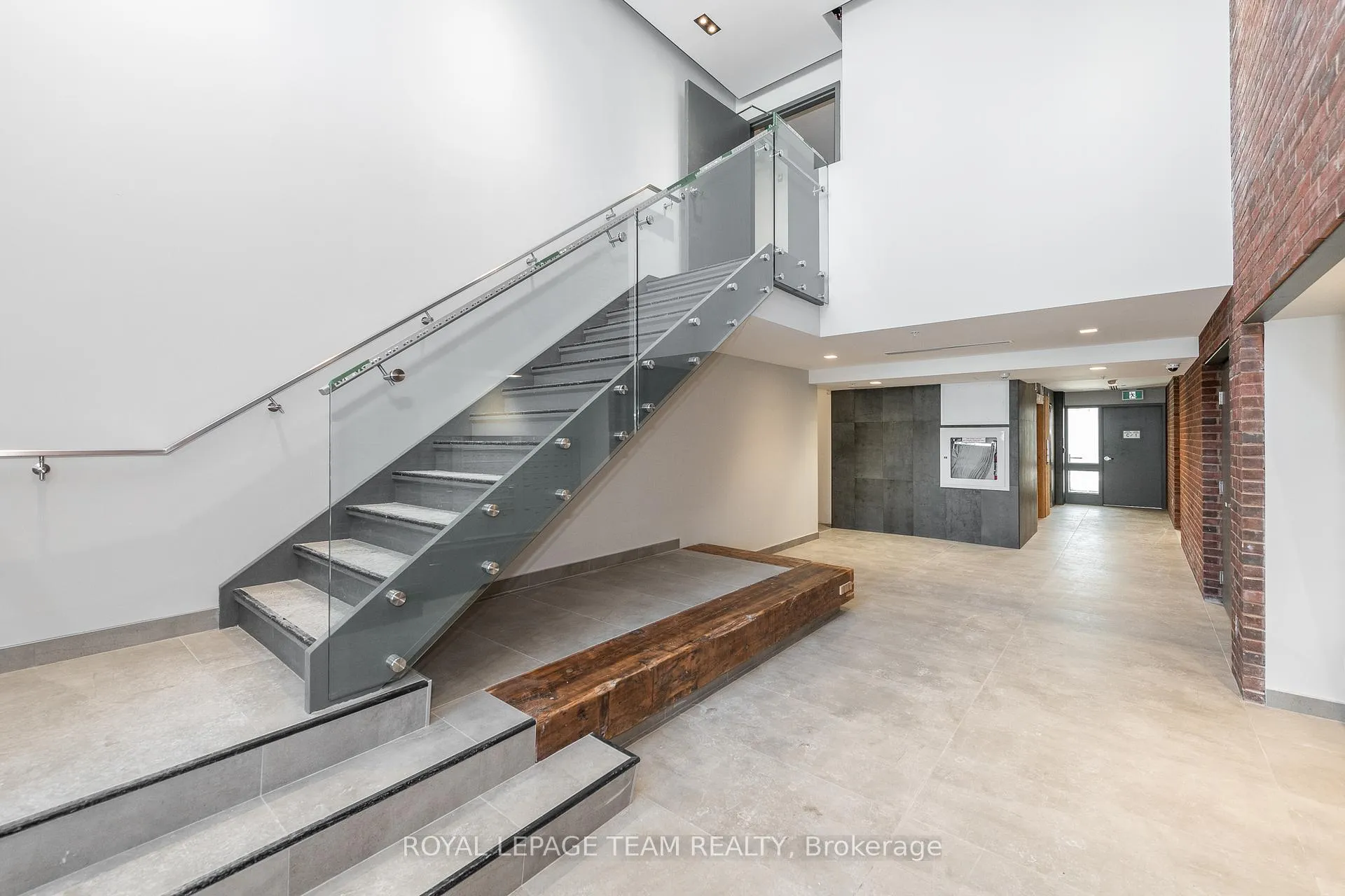 Photo 4 of Unit 410, 320 Miwate Private, Ottawa, Mechanicsville — HOMEH