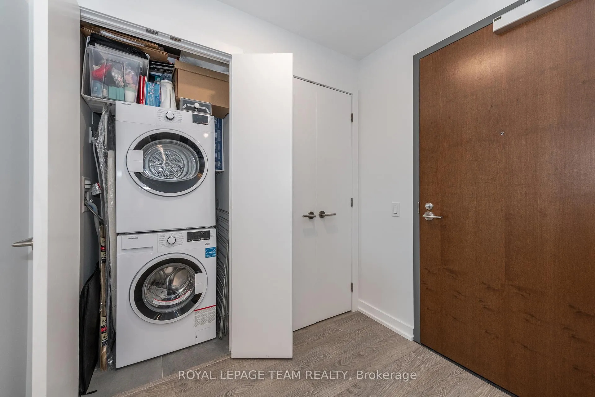 Photo 6 of Unit 410, 320 Miwate Private, Ottawa, Mechanicsville — HOMEH
