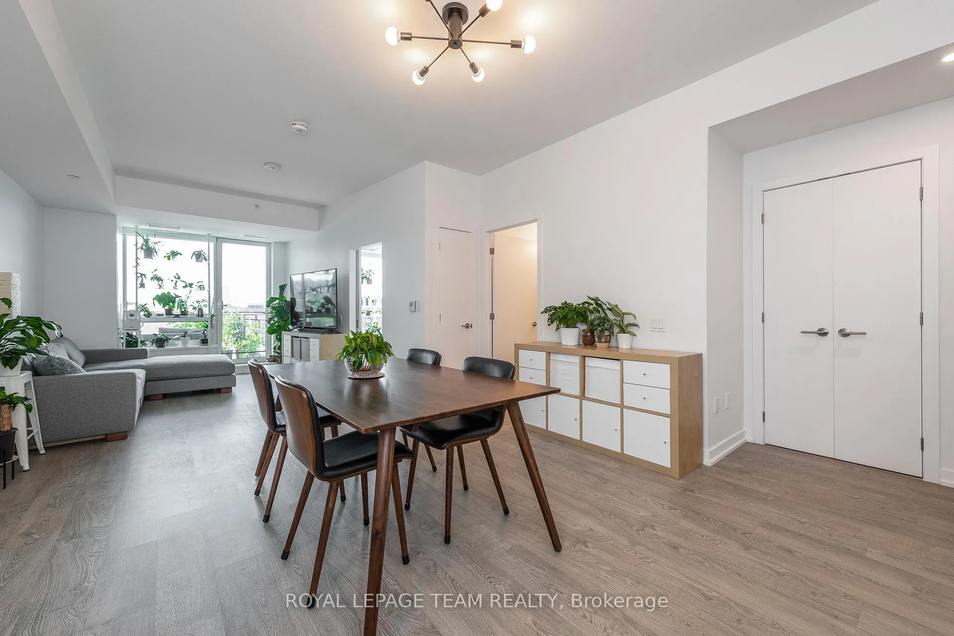Photo 10 of Unit 410, 320 Miwate Private, Ottawa, Mechanicsville — HOMEH