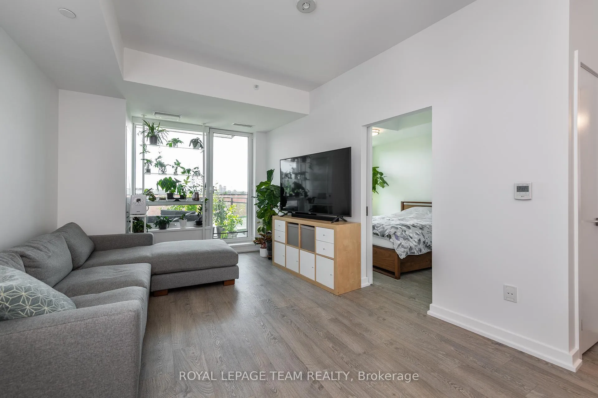 Photo 11 of Unit 410, 320 Miwate Private, Ottawa, Mechanicsville — HOMEH