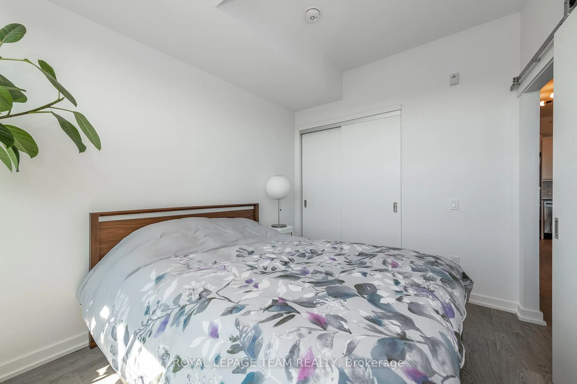 Photo 15 of Unit 410, 320 Miwate Private, Ottawa, Mechanicsville — HOMEH