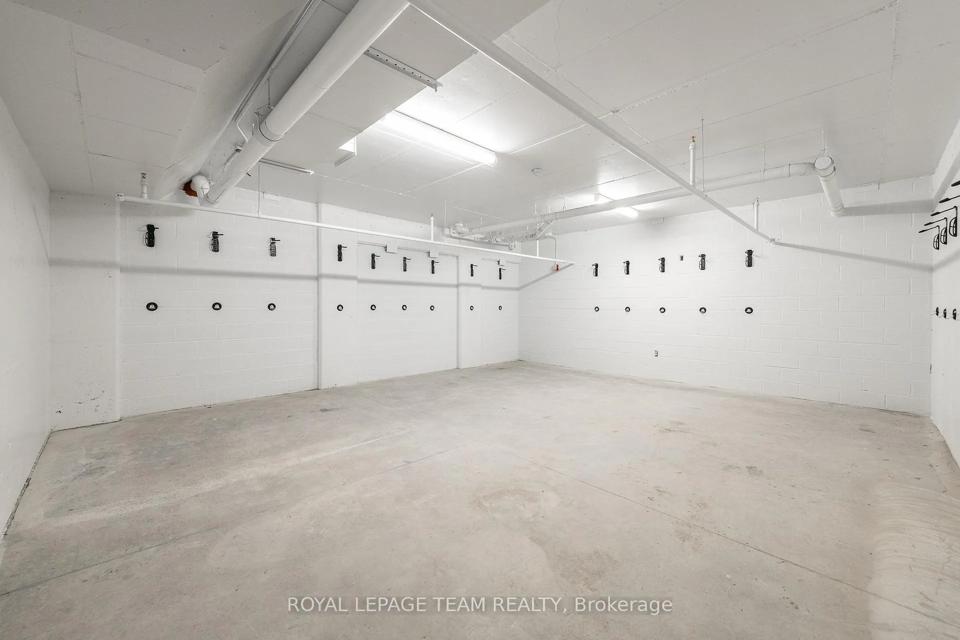 Photo 24 of Unit 410, 320 Miwate Private, Ottawa, Mechanicsville — HOMEH