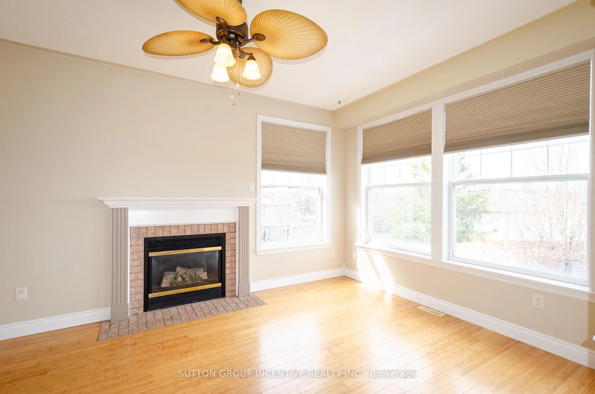 Photo 7 of Unit UPPER, 38 Harwood Drive, Barrie, Painswick North — HOMEH