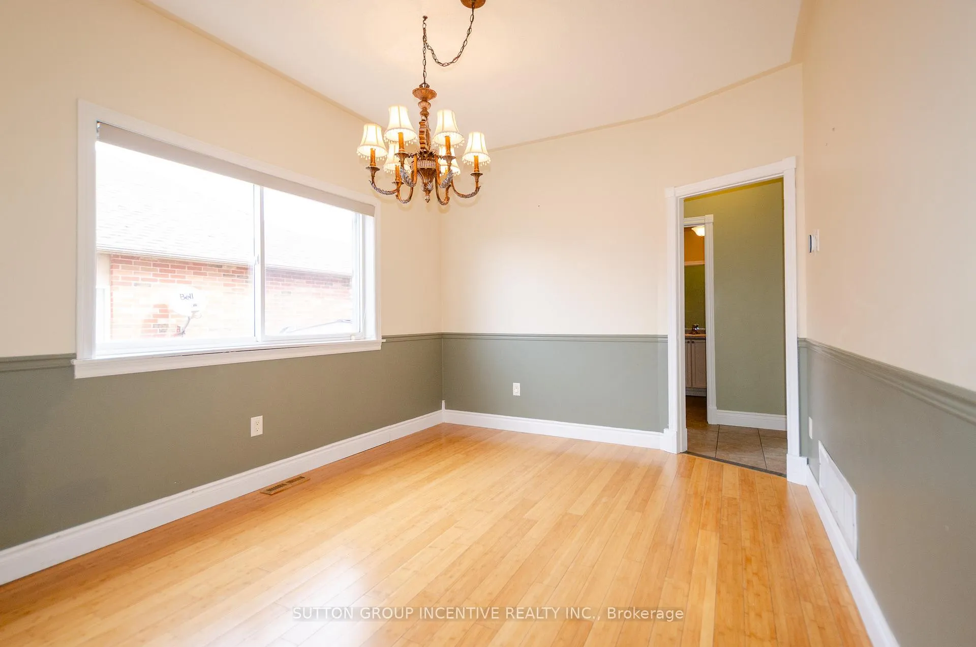 Photo 9 of Unit UPPER, 38 Harwood Drive, Barrie, Painswick North — HOMEH