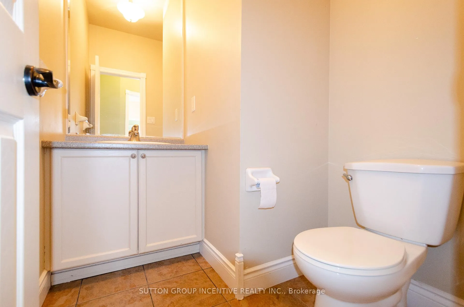 Photo 14 of Unit UPPER, 38 Harwood Drive, Barrie, Painswick North — HOMEH