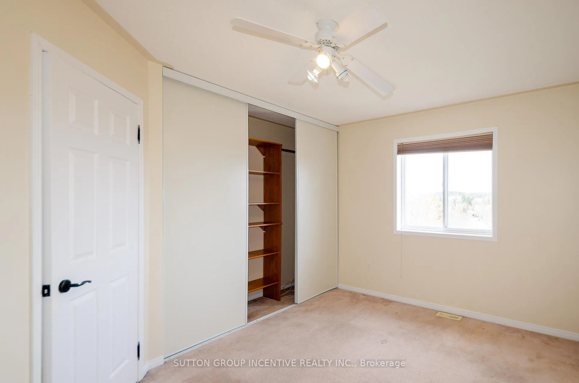 Photo 17 of Unit UPPER, 38 Harwood Drive, Barrie, Painswick North — HOMEH