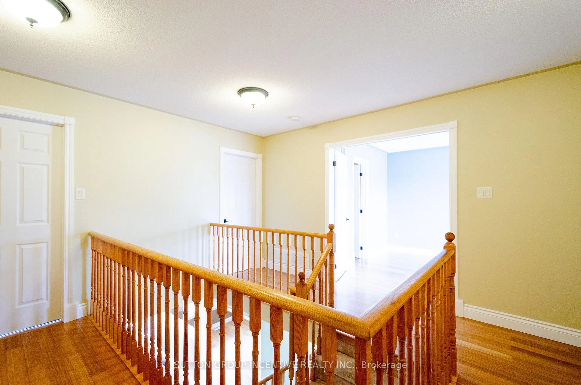 Photo 27 of Unit UPPER, 38 Harwood Drive, Barrie, Painswick North — HOMEH