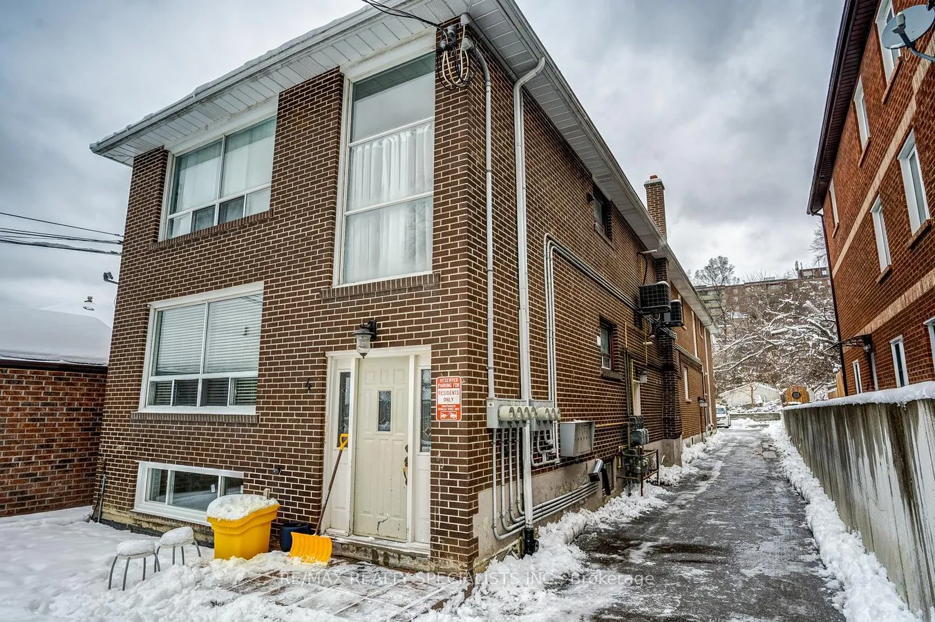 Photo 3 of Unit 1, 4 Garrow Avenue, Toronto, Rockcliffe-Smythe — HOMEH