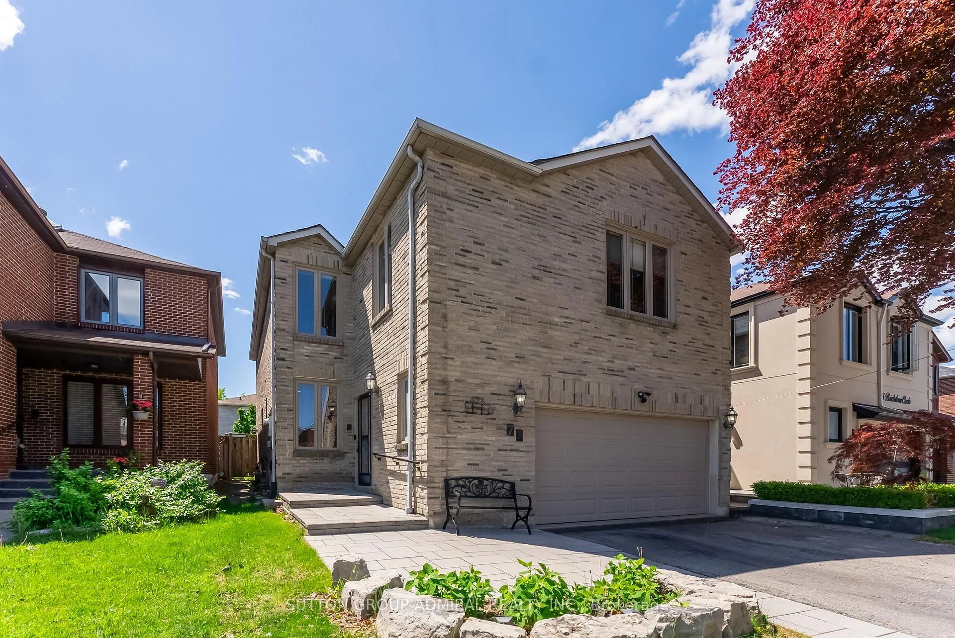 Photo 2 of 79 Brickstone Circle, Vaughan, Brownridge — HOMEH