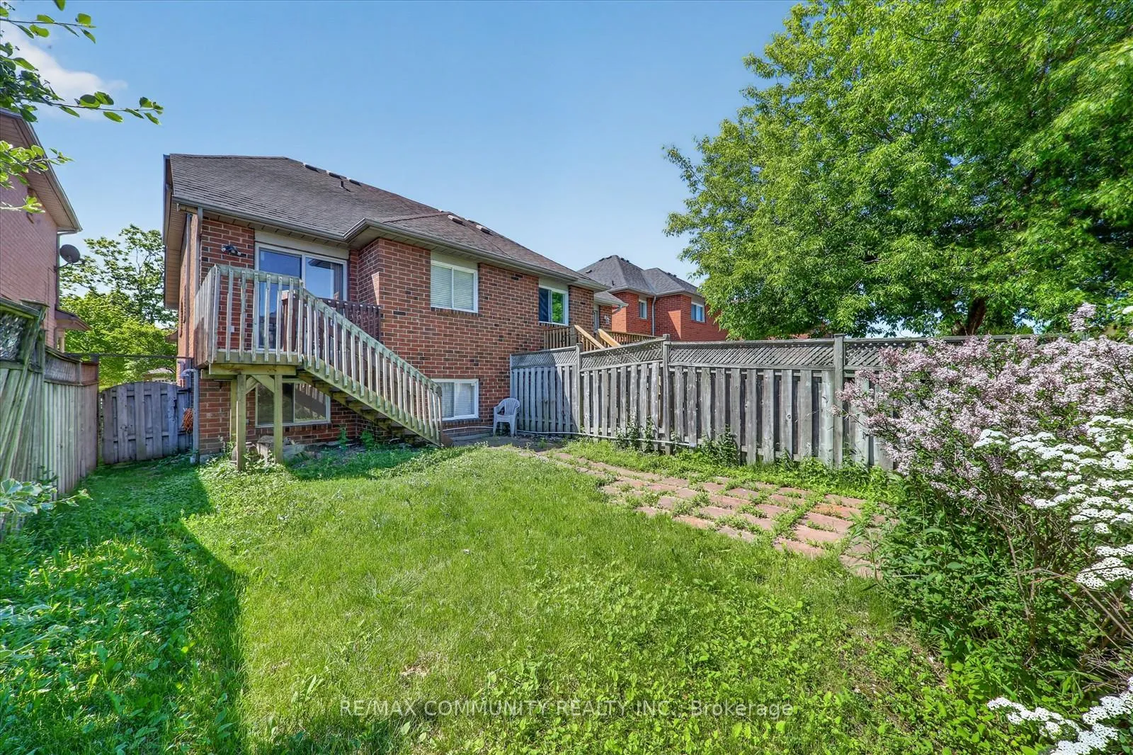 Photo 32 of 1645 Autumn Crescent, Pickering, Amberlea — HOMEH