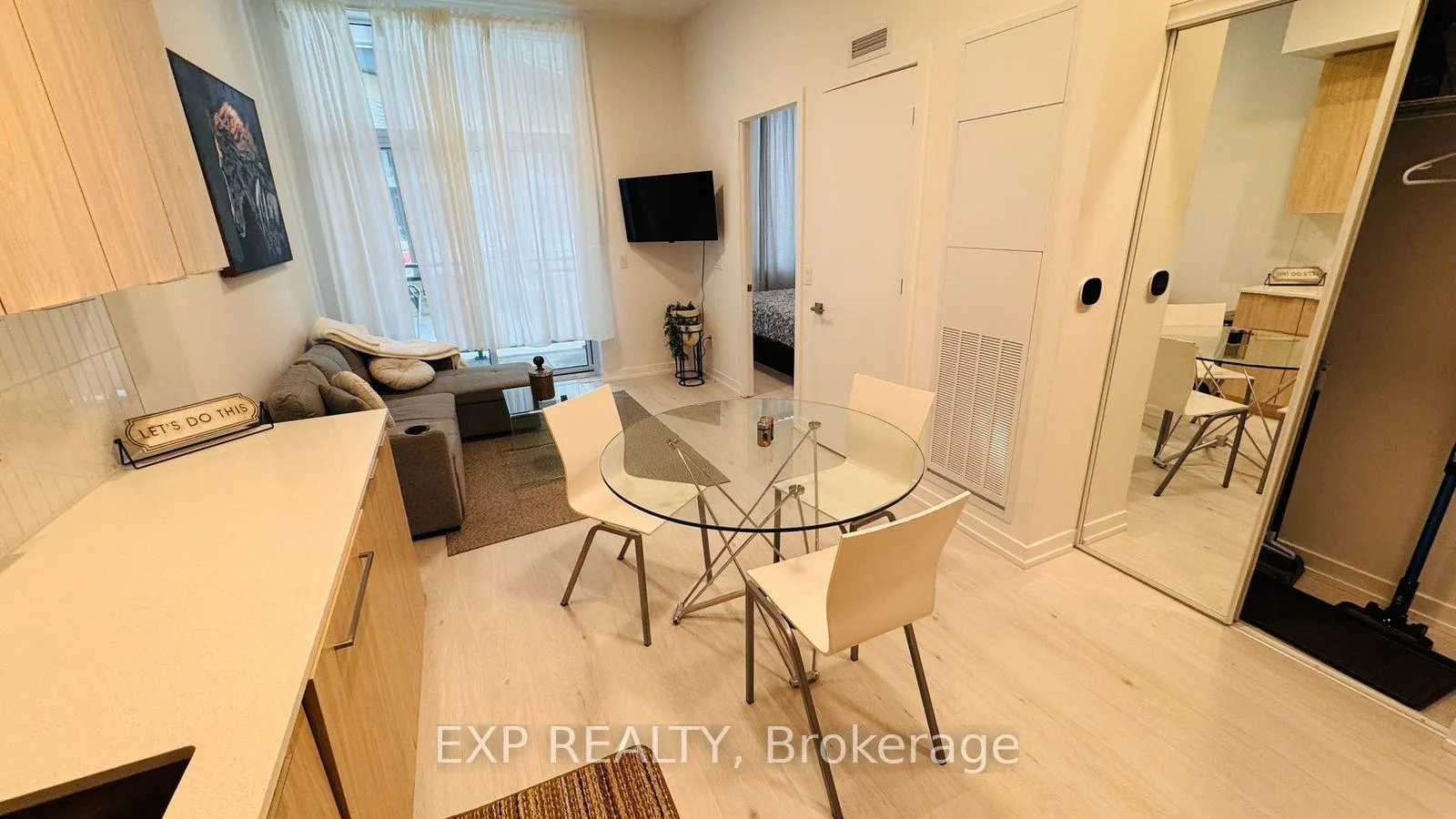 Photo 1 of Unit 101, 2501 Saw Whet Boulevard, Oakville, Glen Abbey — HOMEH