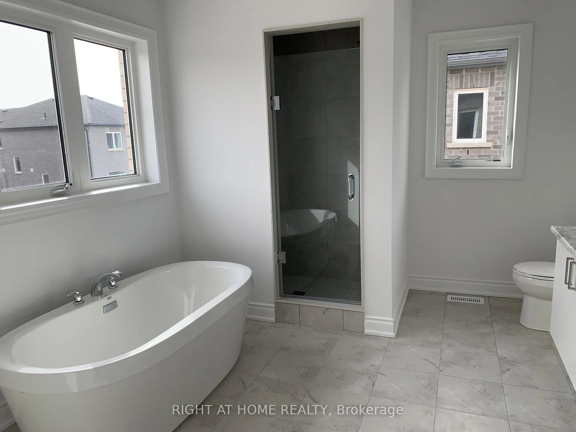 Photo 15 of 23 Amber Drive, Wasaga Beach — HOMEH