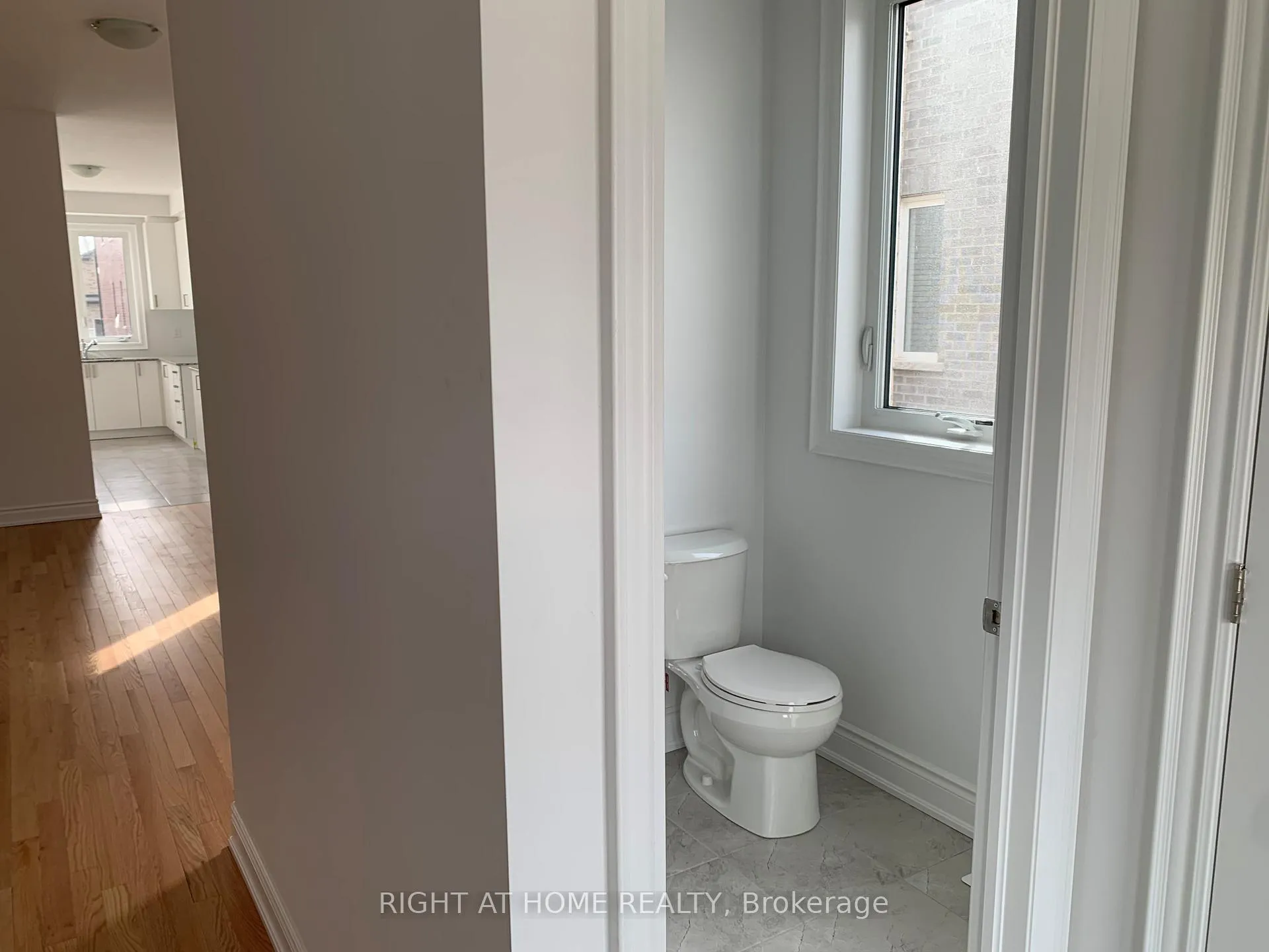 Photo 17 of 23 Amber Drive, Wasaga Beach — HOMEH