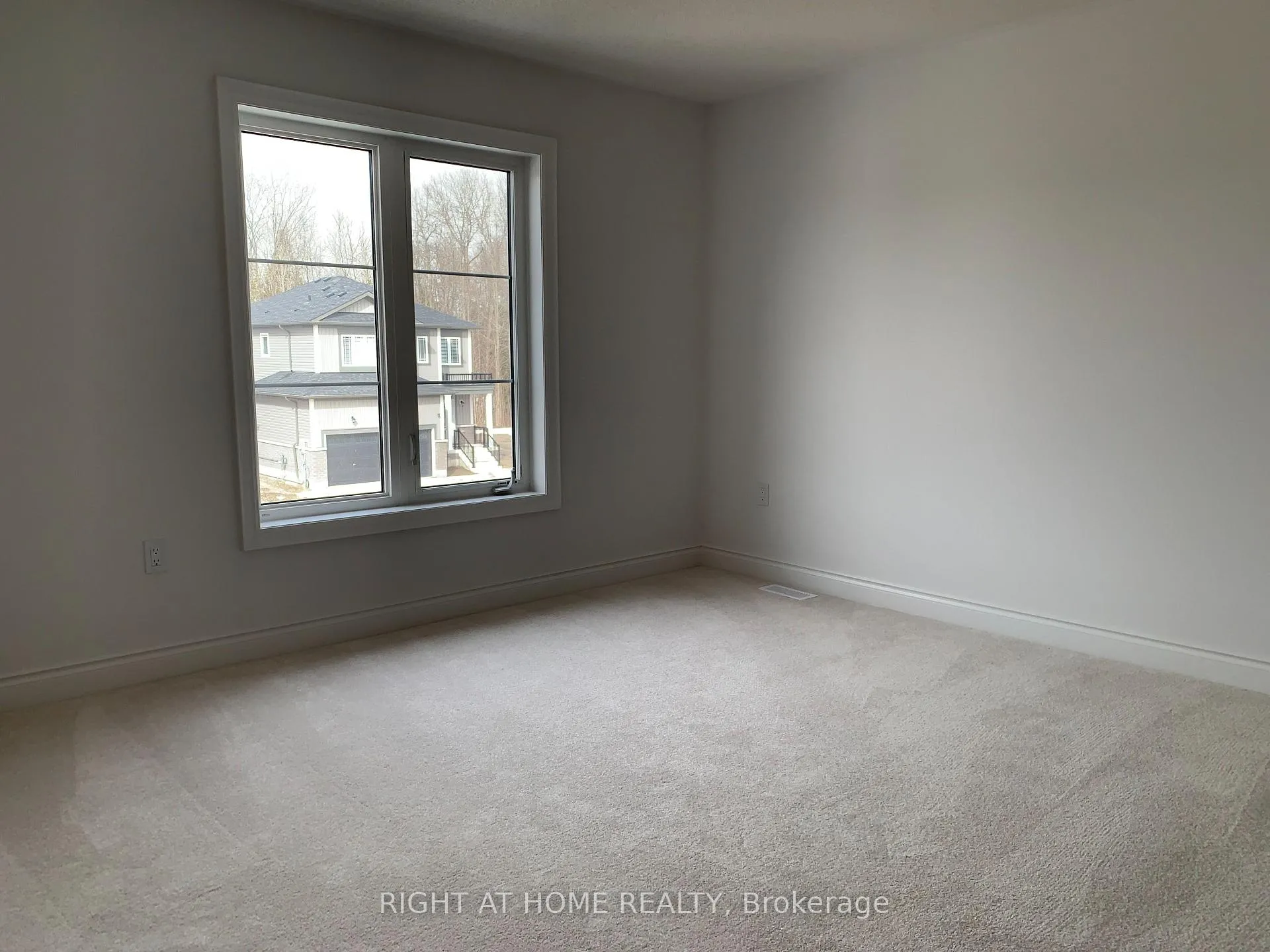 Photo 18 of 23 Amber Drive, Wasaga Beach — HOMEH