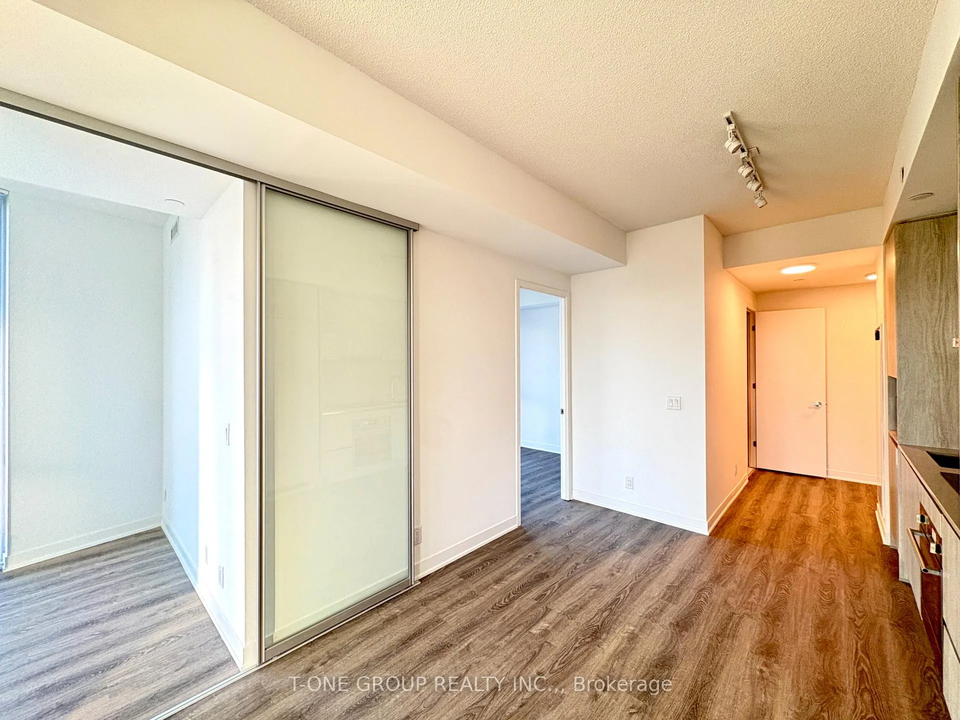 Photo 6 of Unit 2603, 180 Front Street E, Toronto, Moss Park — HOMEH