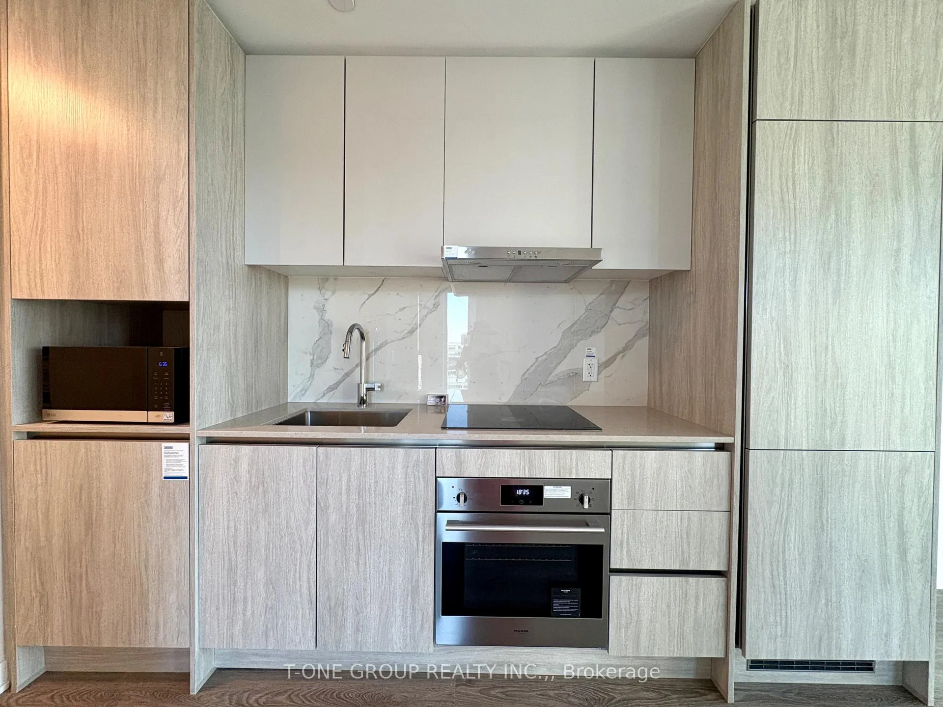Photo 11 of Unit 2603, 180 Front Street E, Toronto, Moss Park — HOMEH
