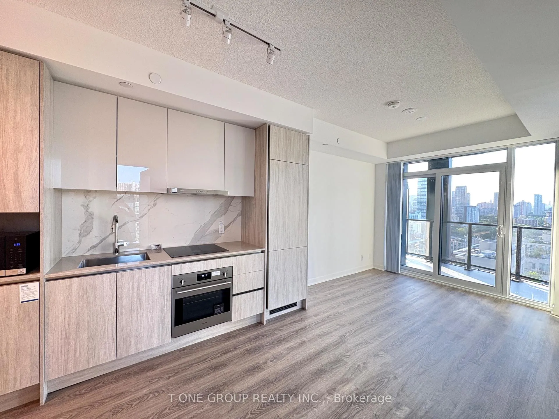 Photo 12 of Unit 2603, 180 Front Street E, Toronto, Moss Park — HOMEH