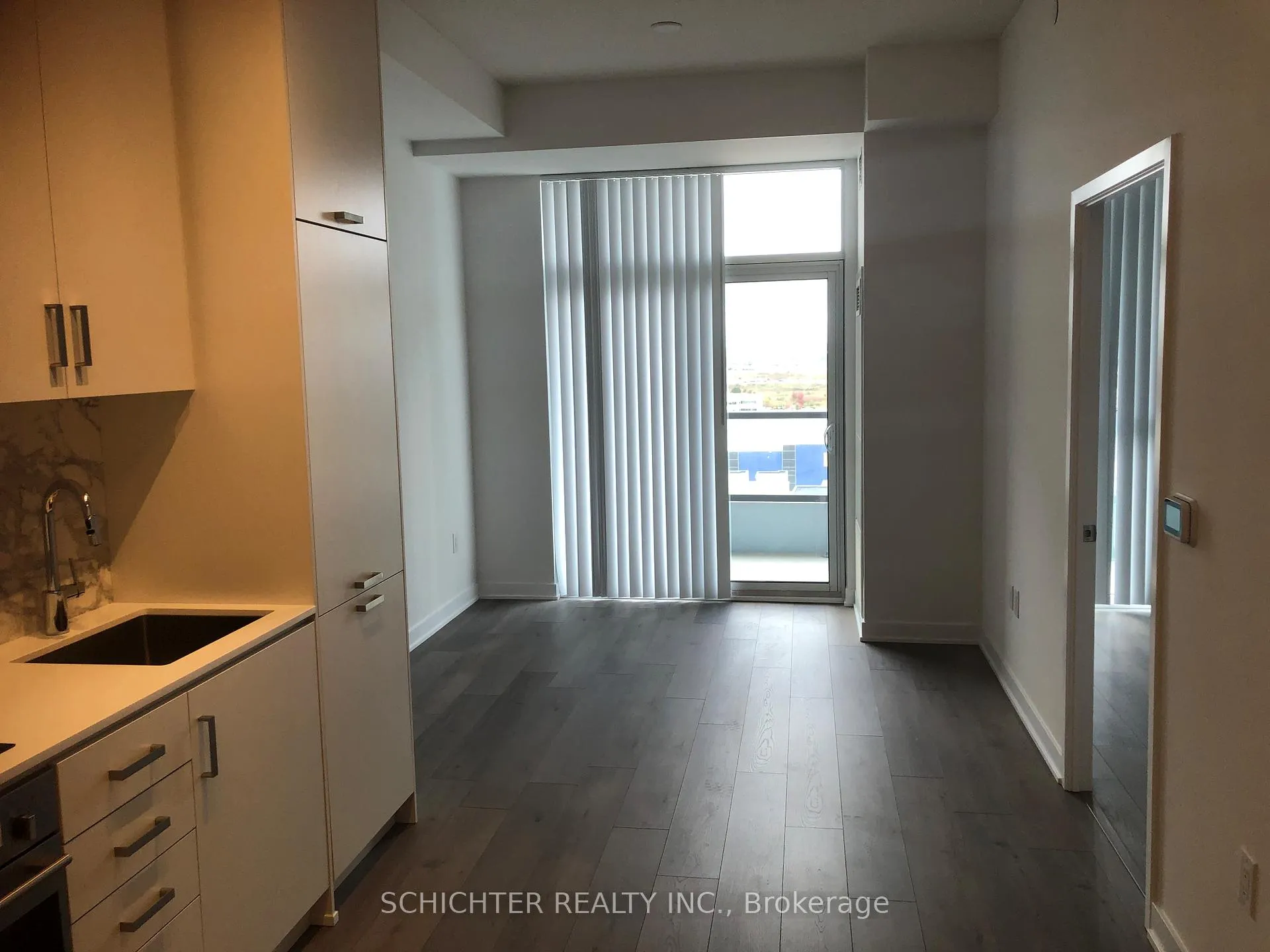 Photo 5 of Unit 1002, 60 Honeycrisp Crescent, Vaughan, Vaughan Corporate Centre — HOMEH