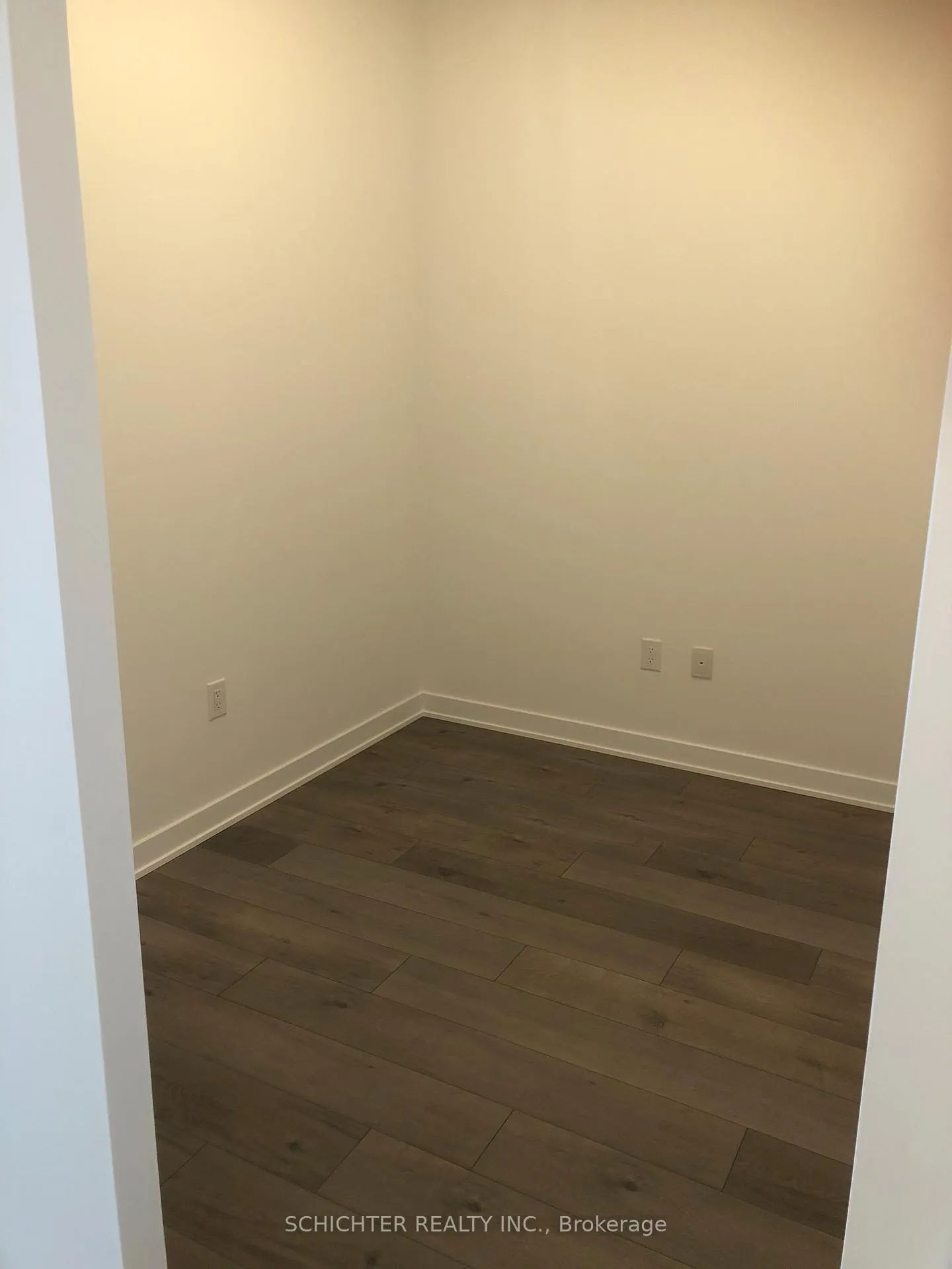 Photo 9 of Unit 1002, 60 Honeycrisp Crescent, Vaughan, Vaughan Corporate Centre — HOMEH