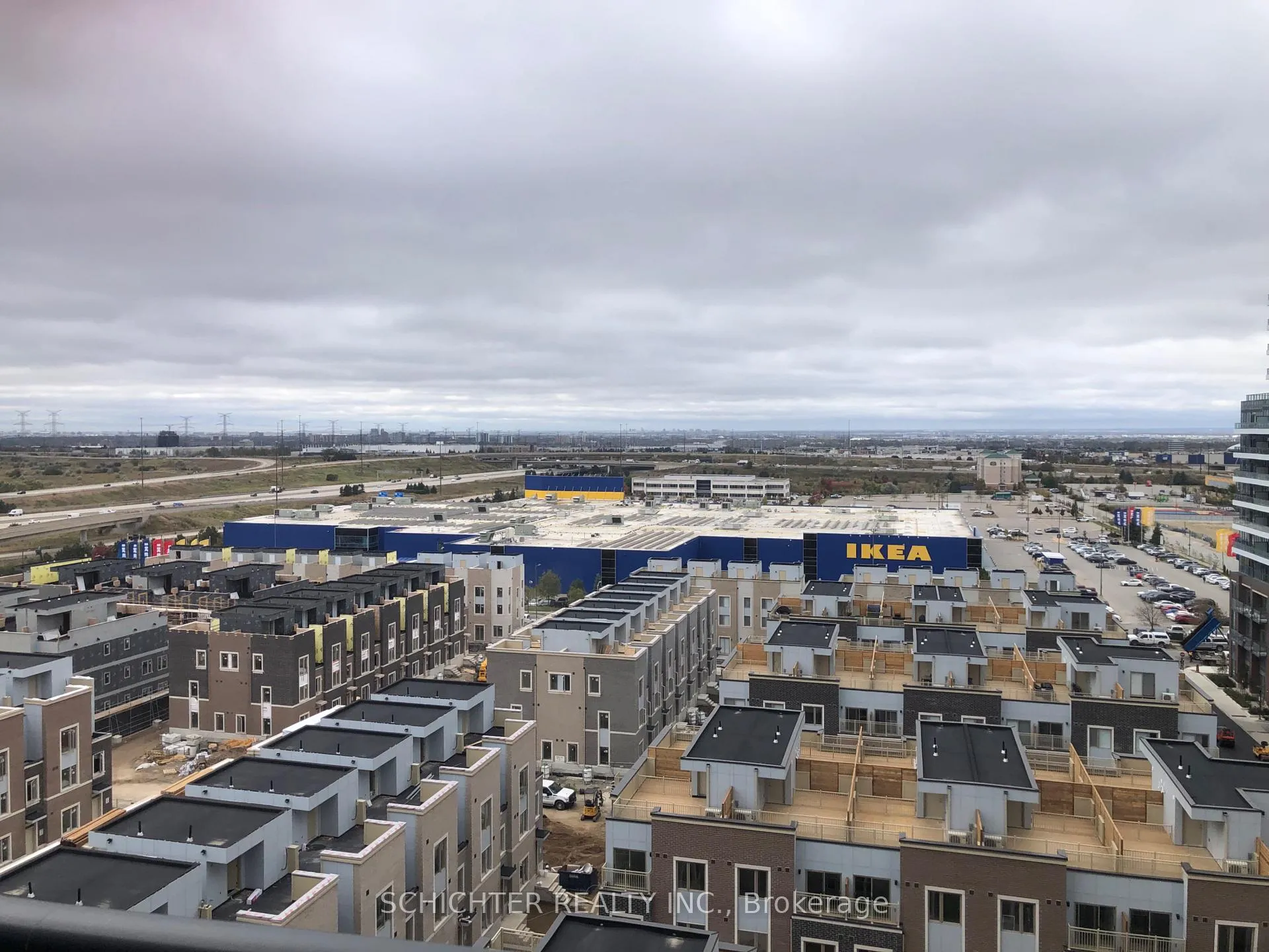 Photo 11 of Unit 1002, 60 Honeycrisp Crescent, Vaughan, Vaughan Corporate Centre — HOMEH
