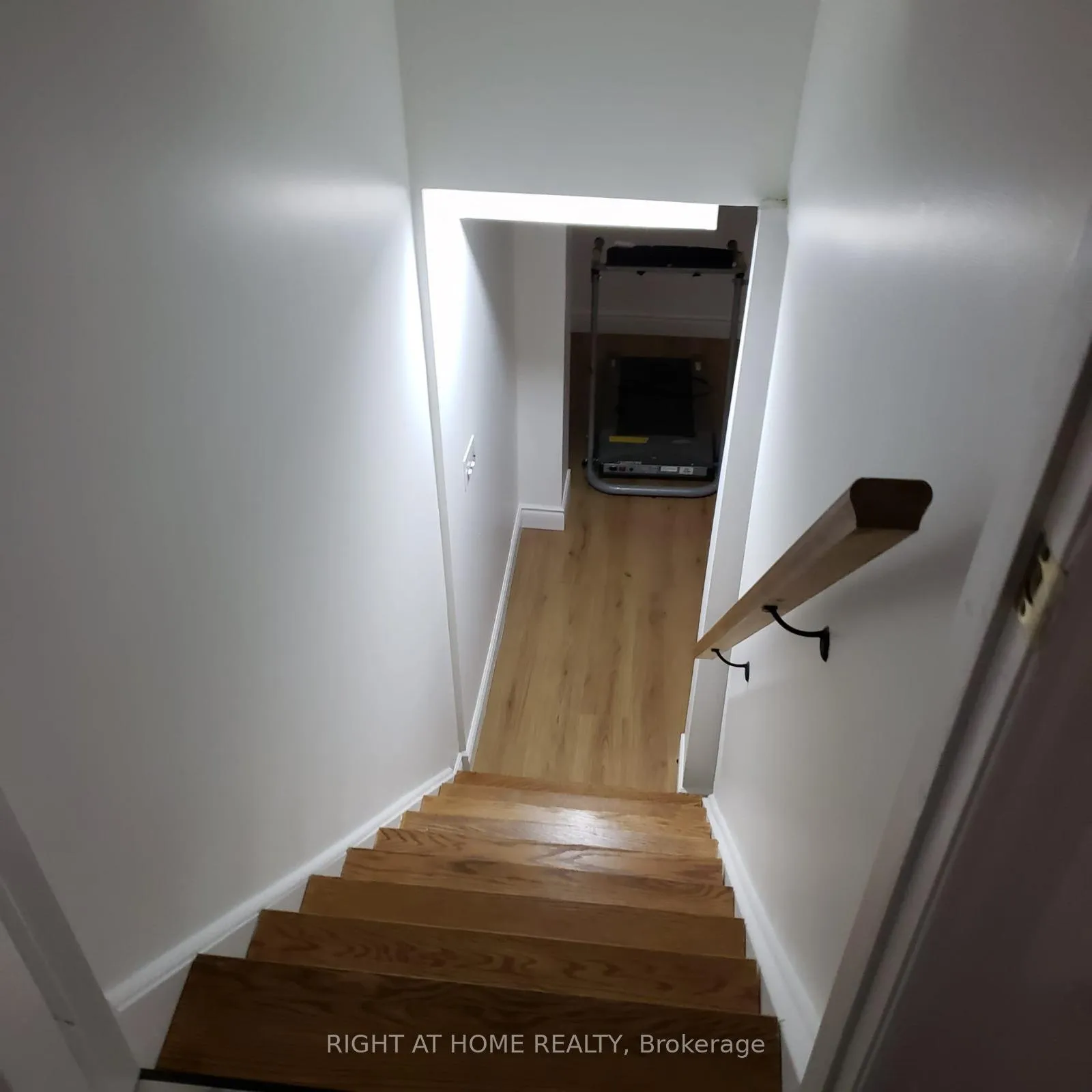 Photo 23 of 2439 Lazio Lane, Oakville, West Oak Trails — HOMEH