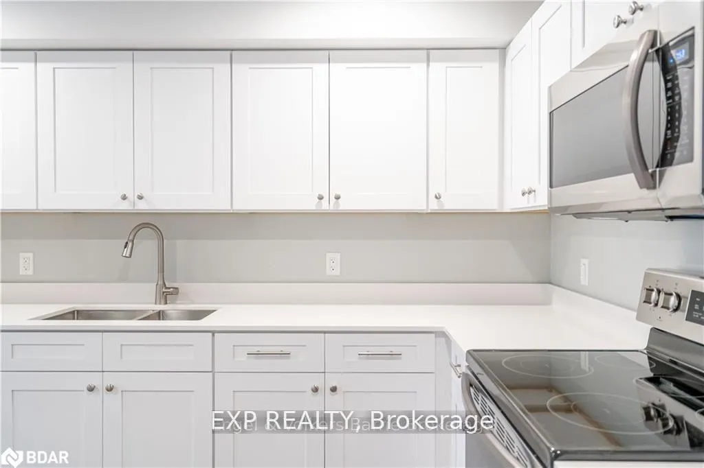 Photo 6 of Unit Lower Level, 19 Loon Avenue, Barrie, Painswick South — HOMEH