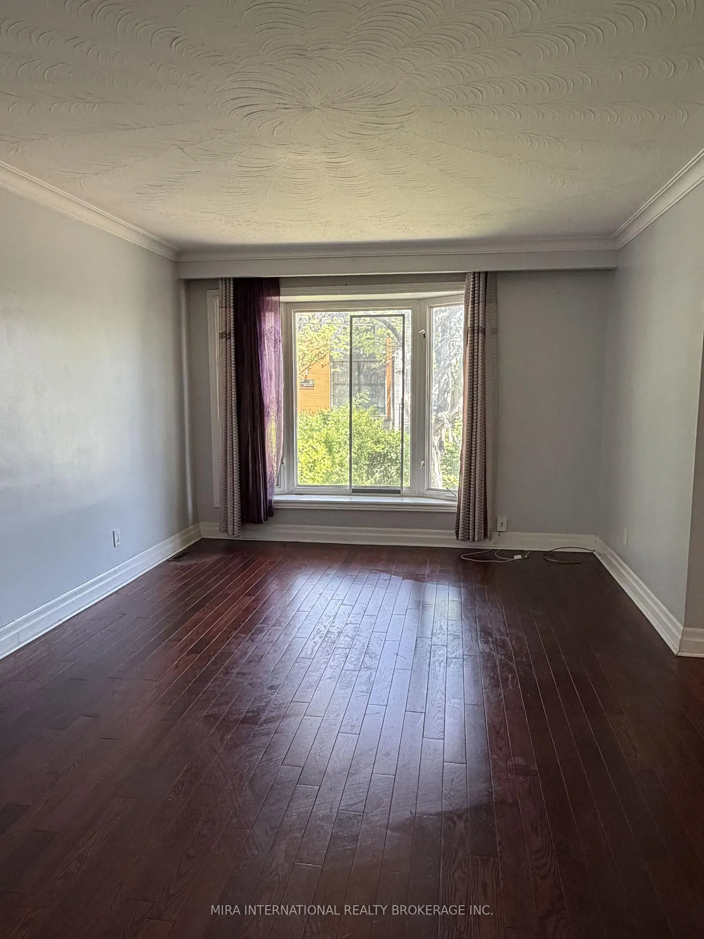 Photo 6 of 2 Burrard Road, Etobicoke, Elms-Old Rexdale — HOMEH