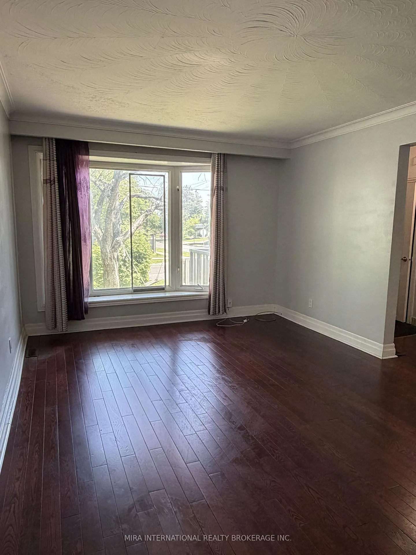 Photo 7 of 2 Burrard Road, Etobicoke, Elms-Old Rexdale — HOMEH