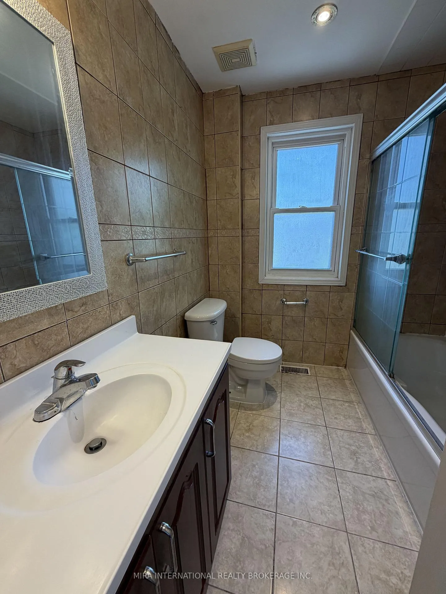 Photo 8 of 2 Burrard Road, Etobicoke, Elms-Old Rexdale — HOMEH