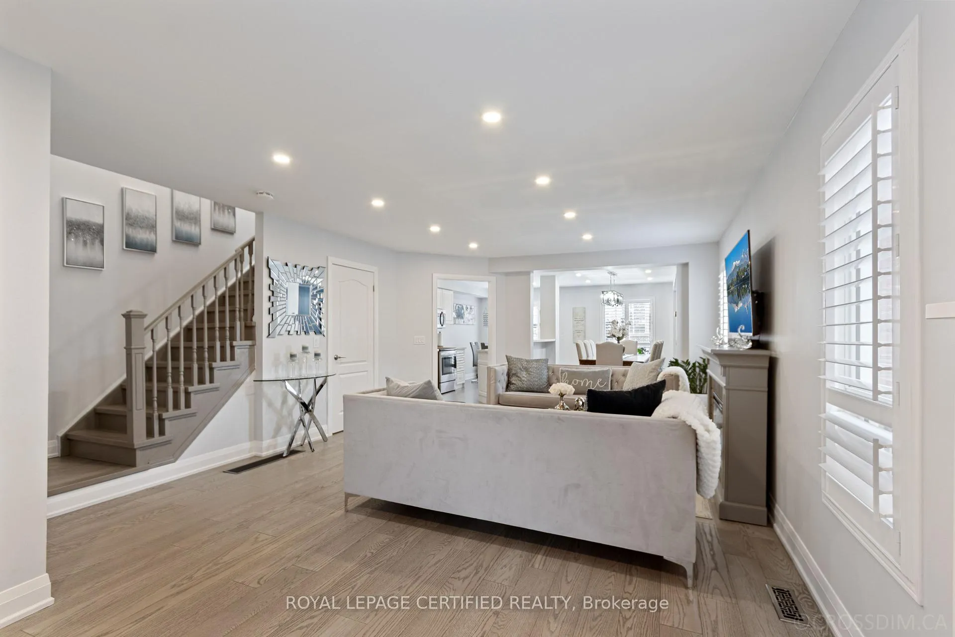 Photo 4 of 3814 Ridgepoint Way, Mississauga, Lisgar — HOMEH