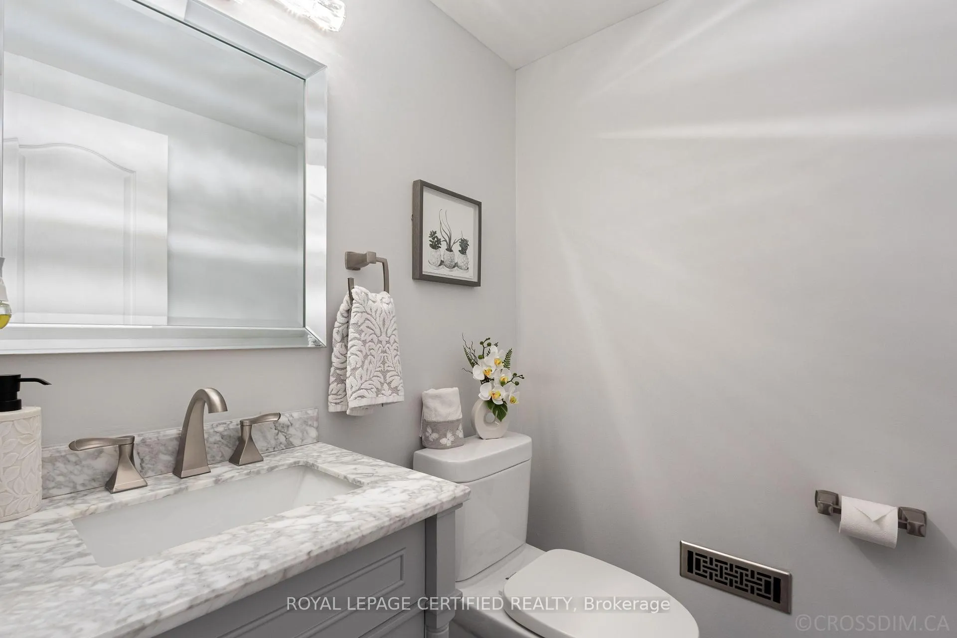 Photo 16 of 3814 Ridgepoint Way, Mississauga, Lisgar — HOMEH