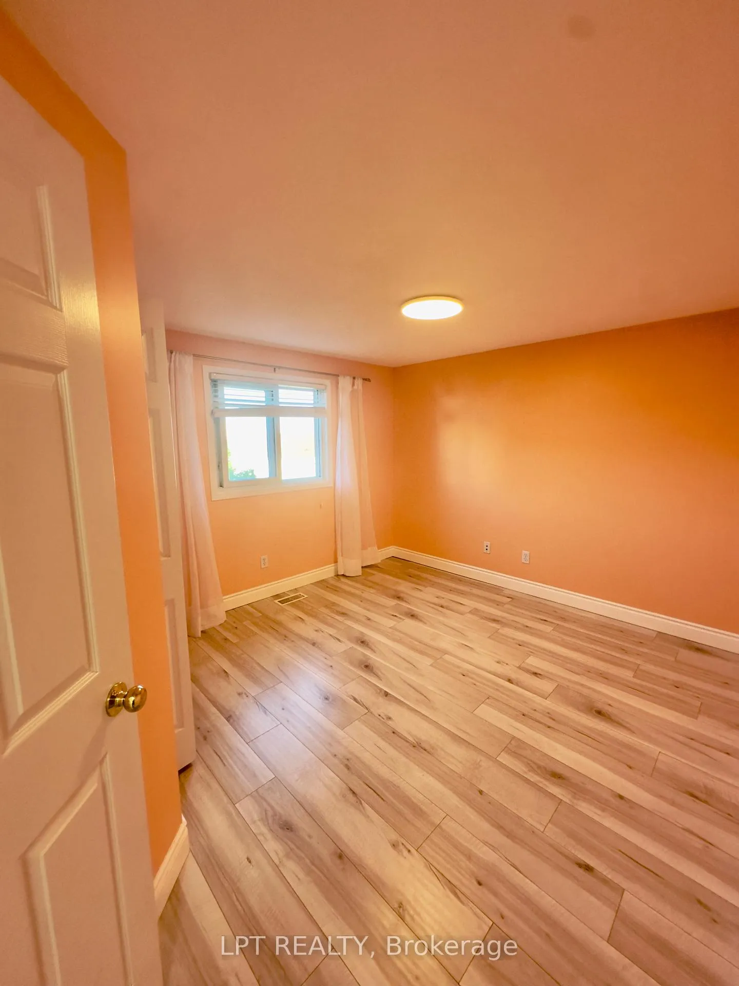 Photo 27 of 908 Copper Leaf Crescent, Kitchener — HOMEH