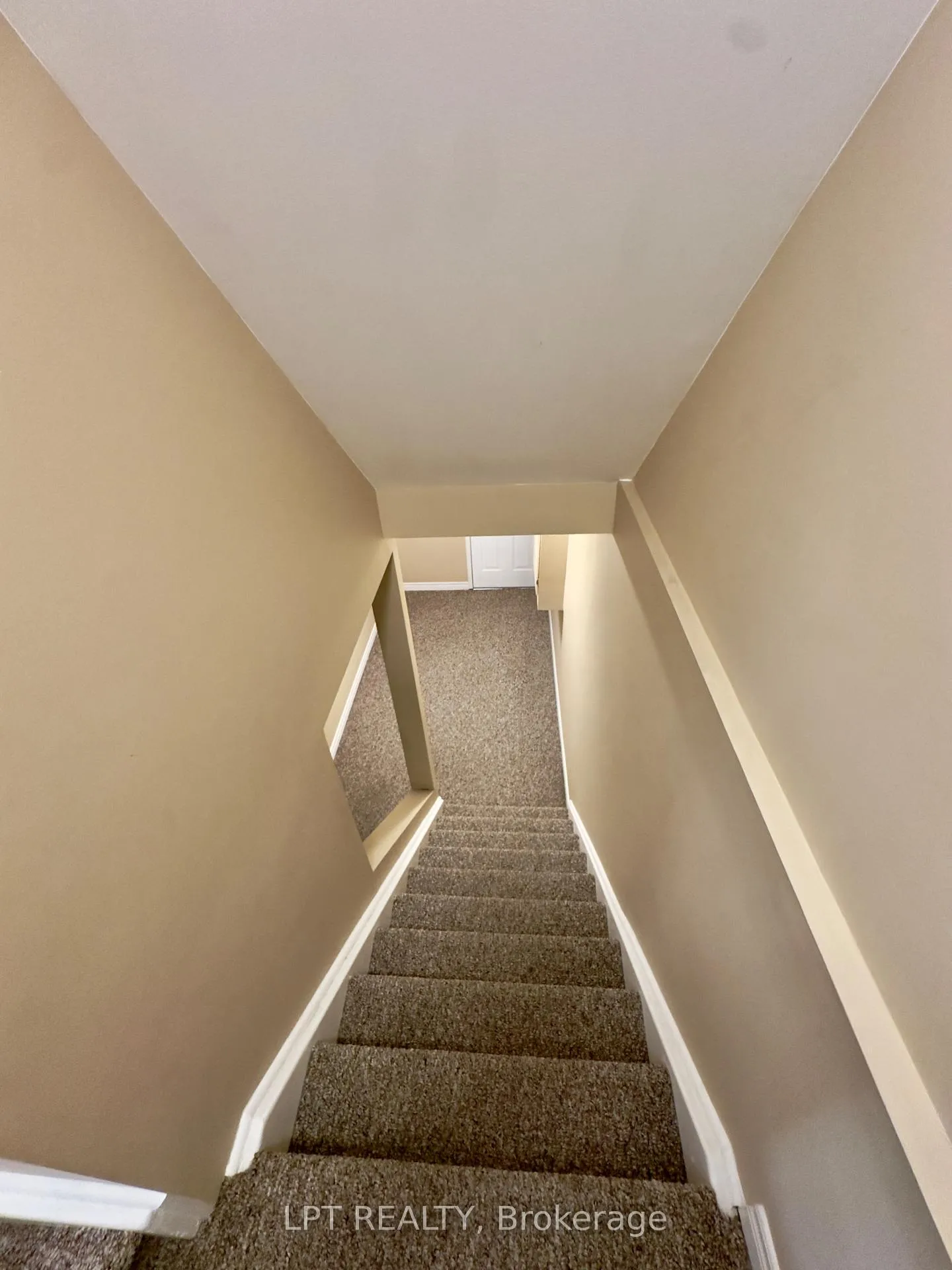 Photo 31 of 908 Copper Leaf Crescent, Kitchener — HOMEH