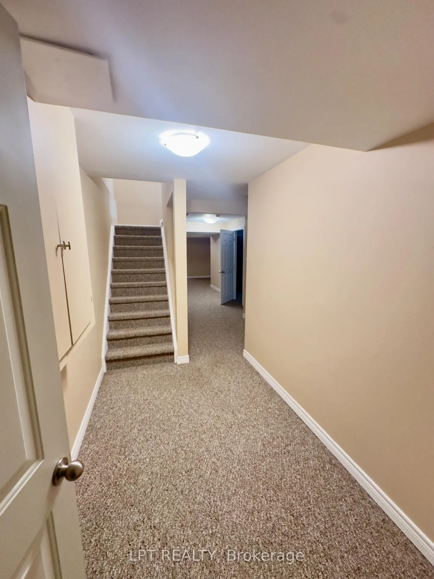 Photo 32 of 908 Copper Leaf Crescent, Kitchener — HOMEH
