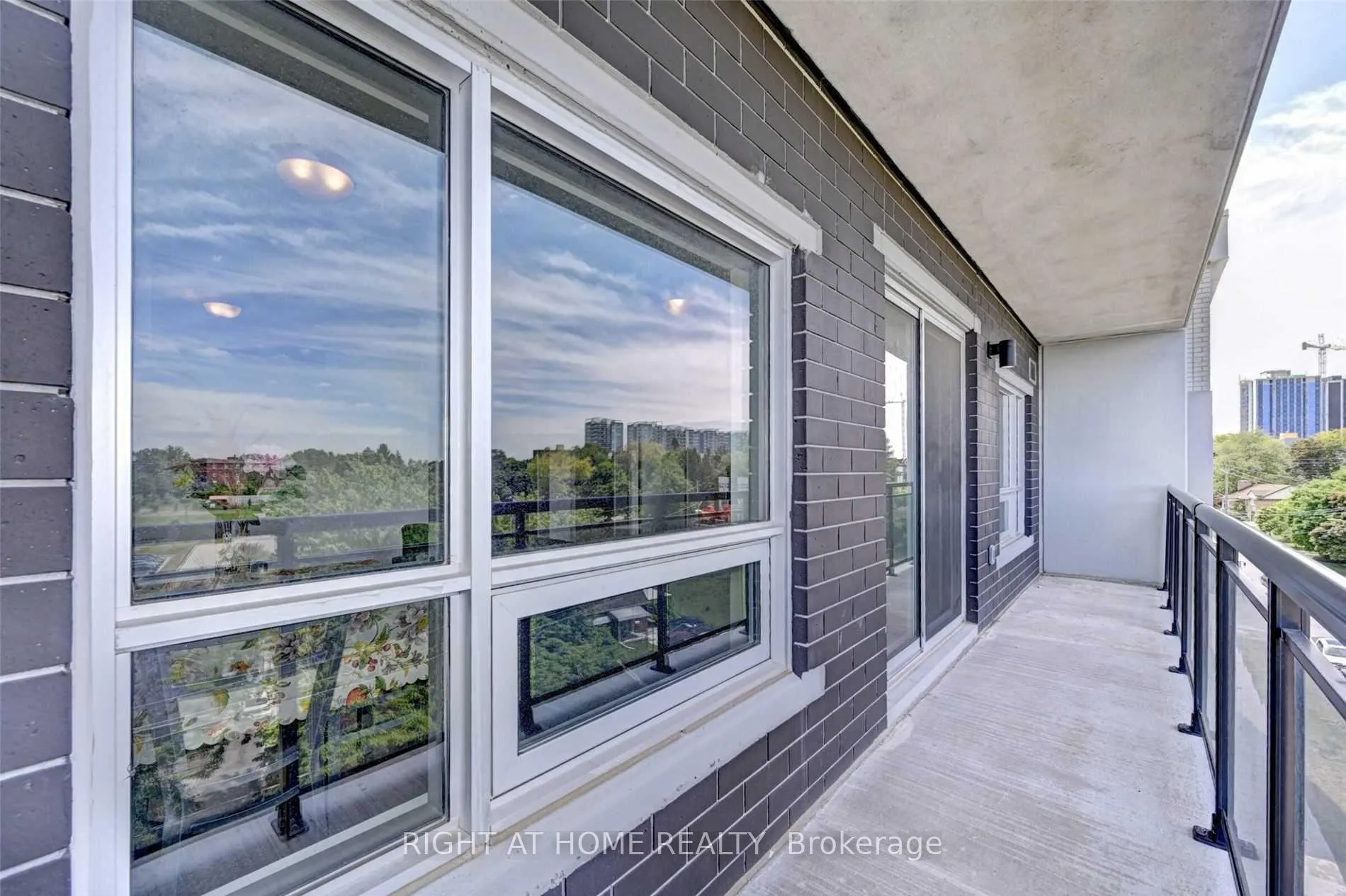 Photo 6 of Unit G407, 275 Larch Street, Waterloo, Beechwood/University — HOMEH