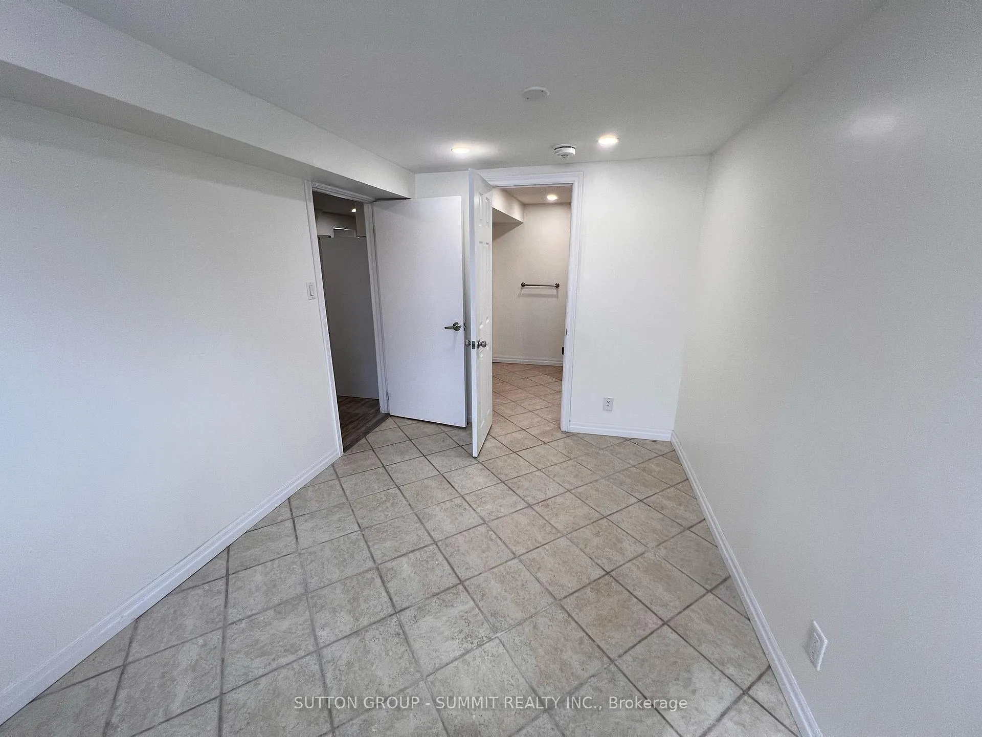 Photo 13 of 577 Oshawa Boulevard N, Oshawa, O'Neill — HOMEH