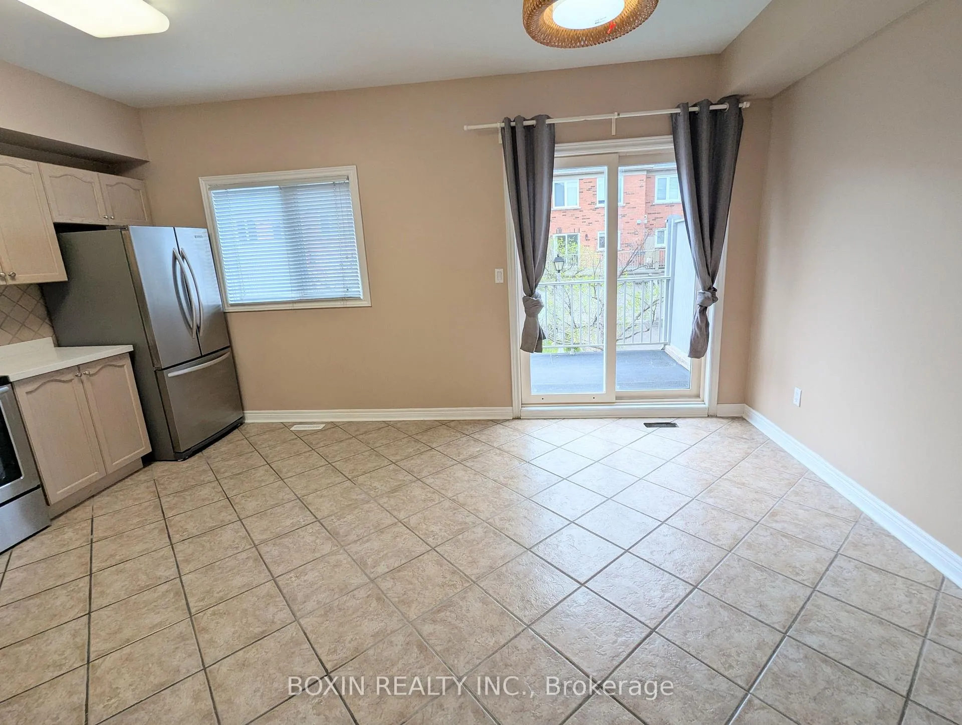 Photo 7 of 37 Orchid Road, Markham, Commerce Valley — HOMEH