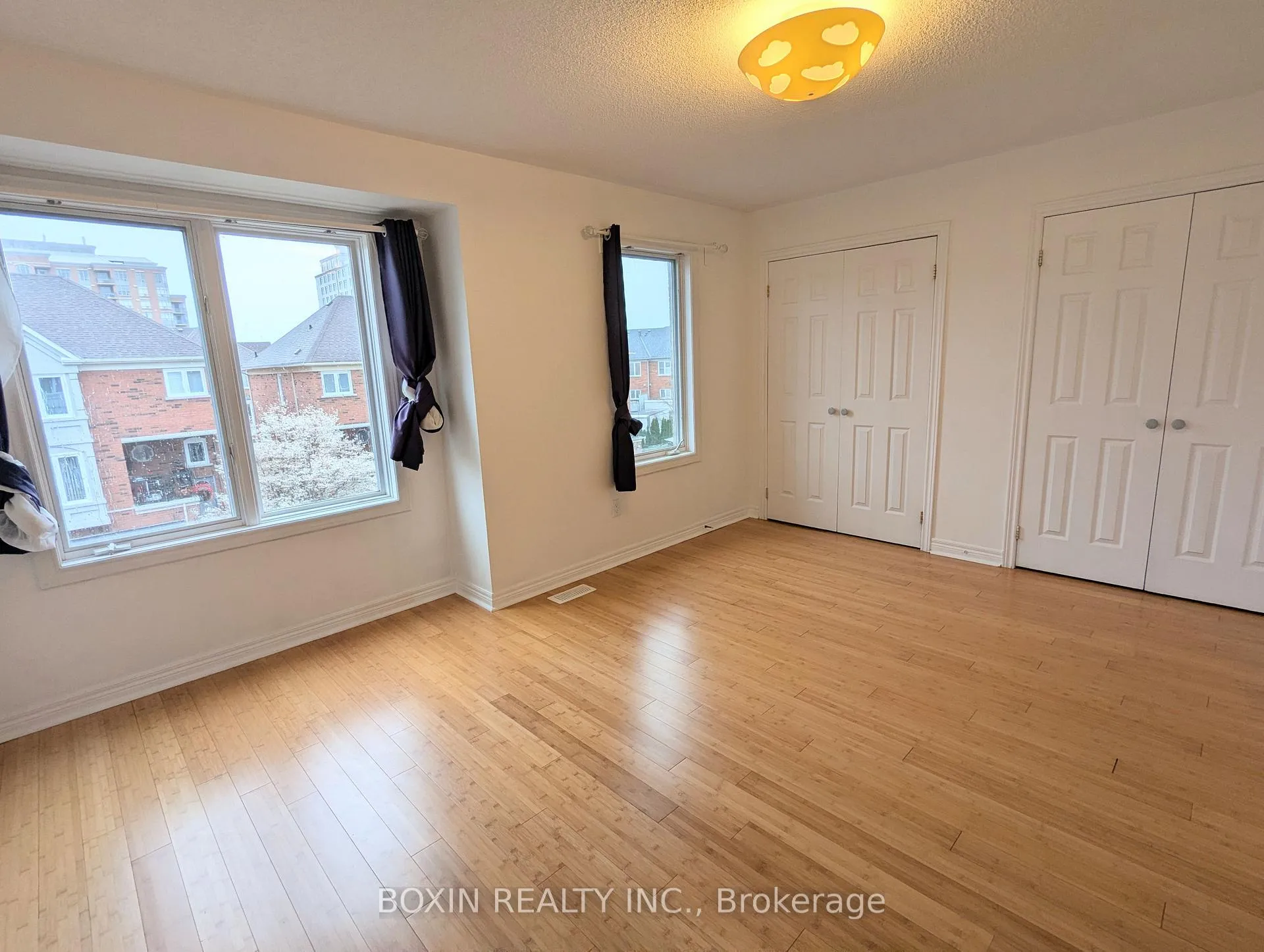 Photo 11 of 37 Orchid Road, Markham, Commerce Valley — HOMEH