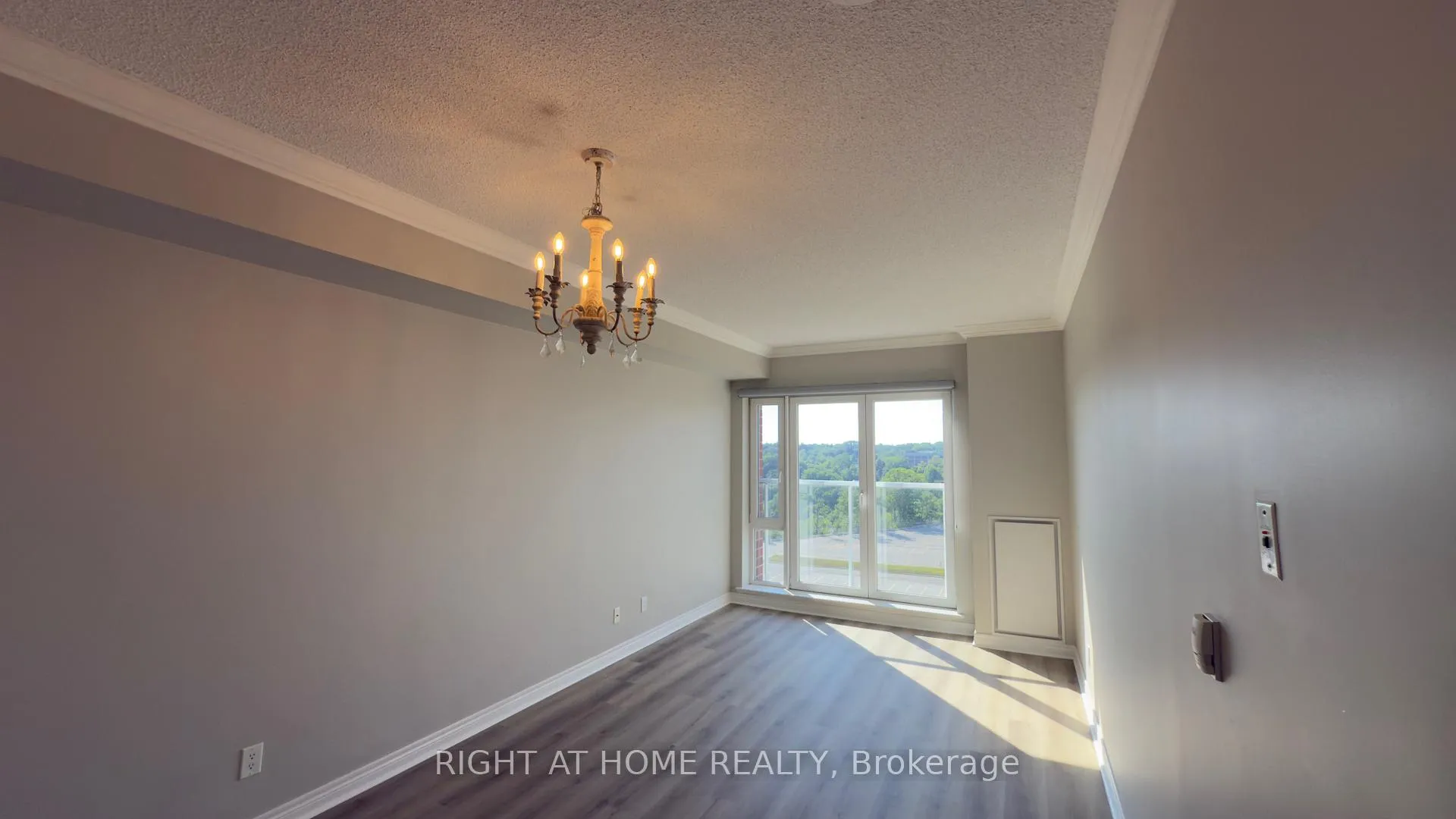 Photo 10 of Unit 703, 40 Old Mill Road, Oakville, Old Oakville — HOMEH