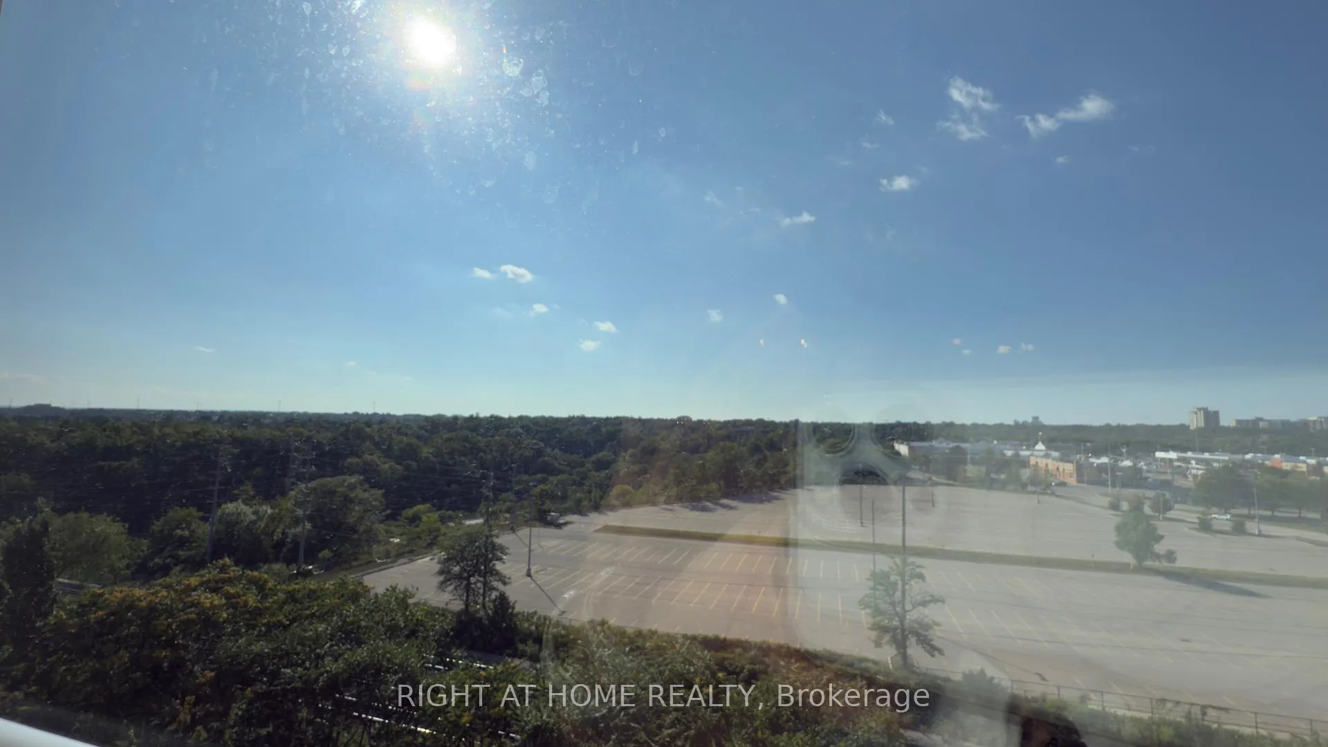 Photo 11 of Unit 703, 40 Old Mill Road, Oakville, Old Oakville — HOMEH