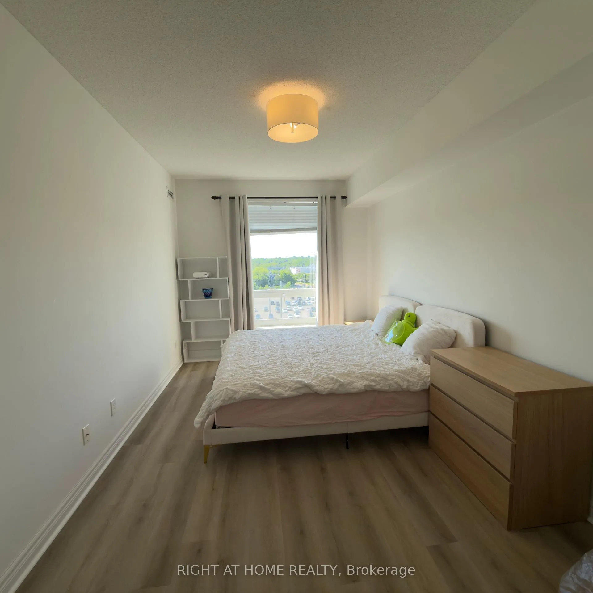 Photo 20 of Unit 703, 40 Old Mill Road, Oakville, Old Oakville — HOMEH
