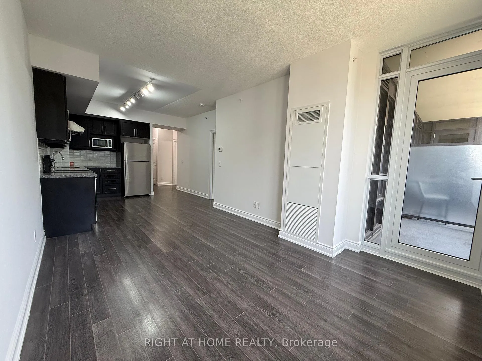 Photo 13 of Unit D808, 33 Clegg Road, Markham, Unionville — HOMEH