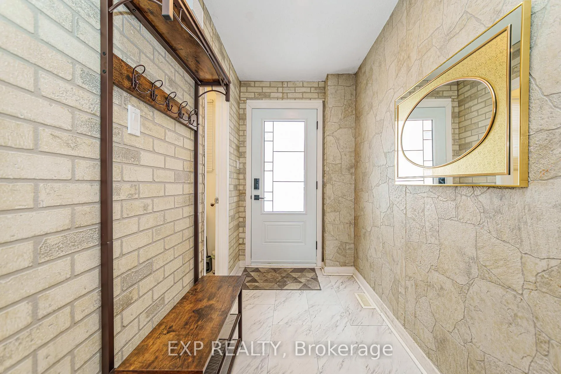 Photo 9 of Unit 81, 224 Romulus Private, Ottawa, Carson Meadows — HOMEH