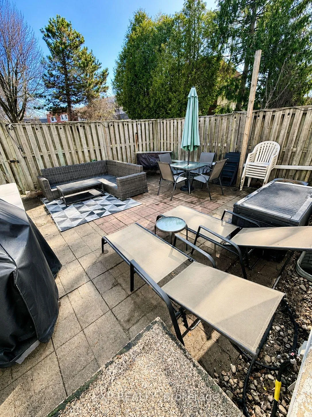 Photo 25 of Unit 81, 224 Romulus Private, Ottawa, Carson Meadows — HOMEH