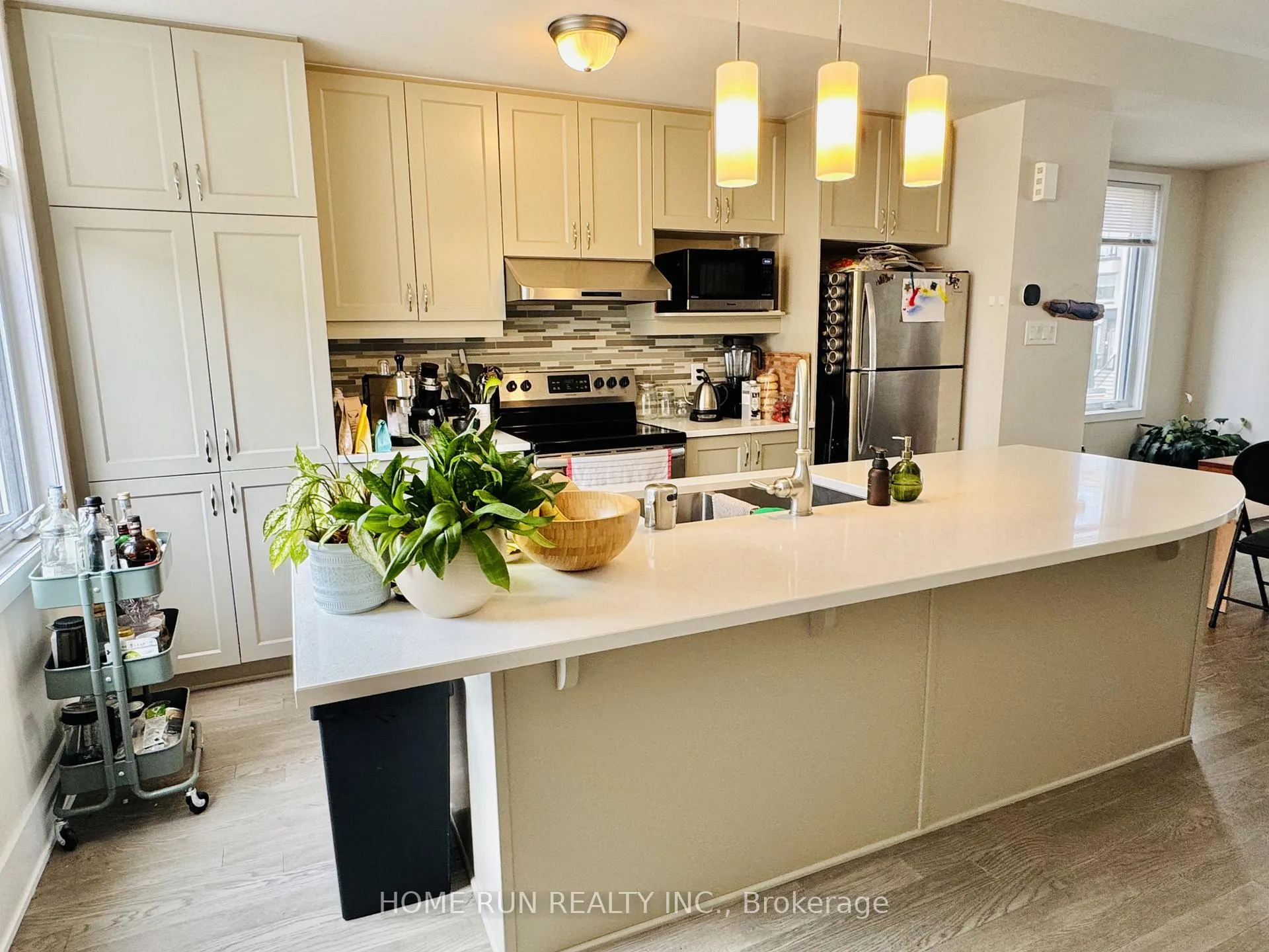 Photo 7 of 524 Ozawa Private, Ottawa, CFB Rockcliffe and Area — HOMEH