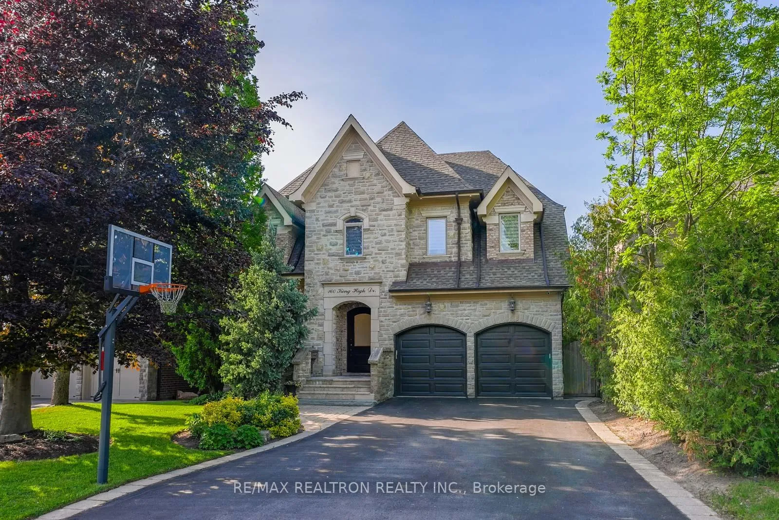 Photo 2 of 160 King High Drive, Vaughan, Beverley Glen — HOMEH