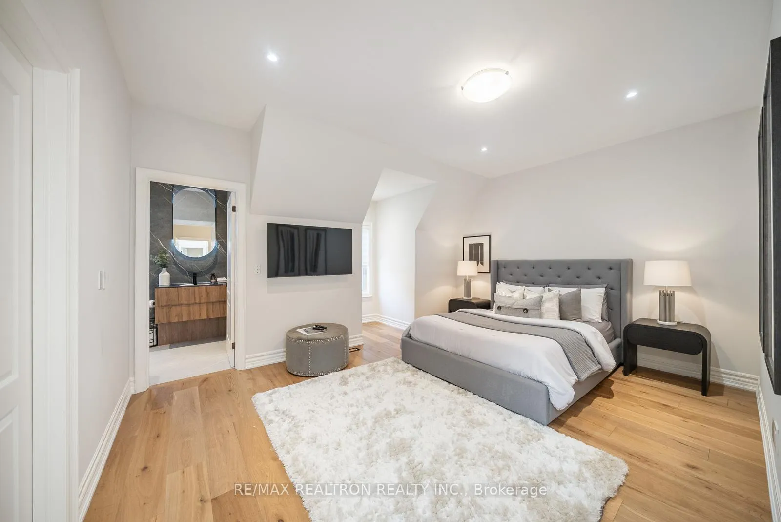 Photo 39 of 160 King High Drive, Vaughan, Beverley Glen — HOMEH